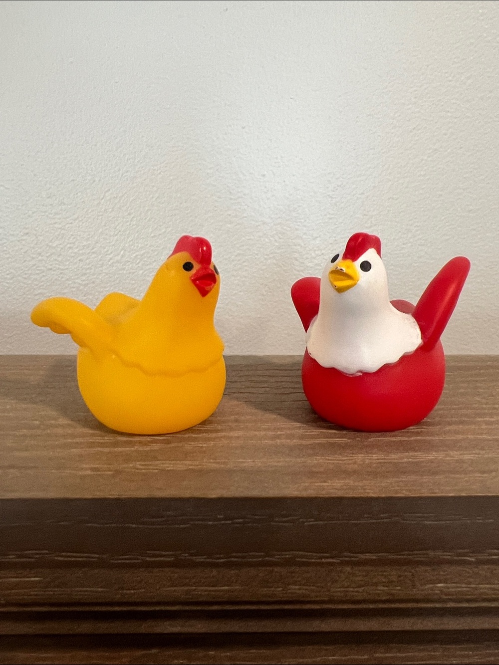 Fisher-Price Little People Farm Replacement Red Rooster and Yellow Chicken Toys